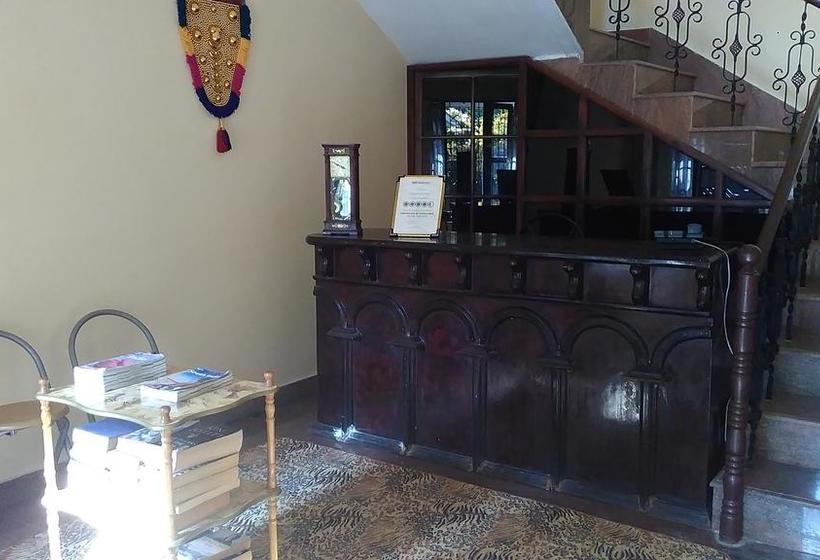 Hotel Karthika Plaza Resort Varkala