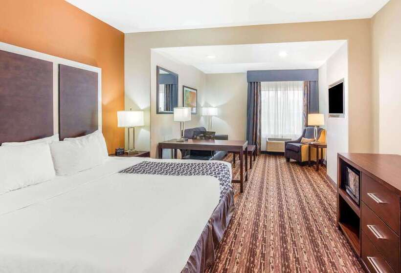 Отель La Quinta By Wyndham Gonzales Tx