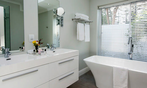 فندق Lakeside Lodge & Spa