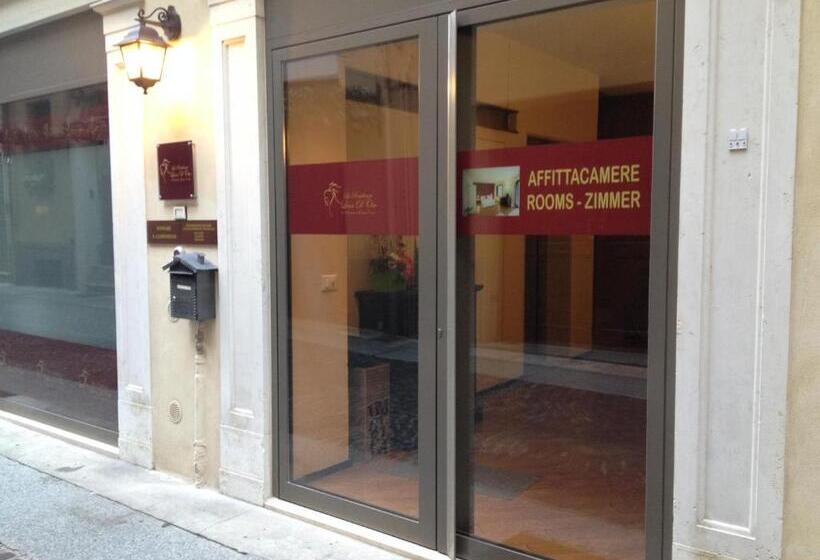 ホテル Leon D Oro