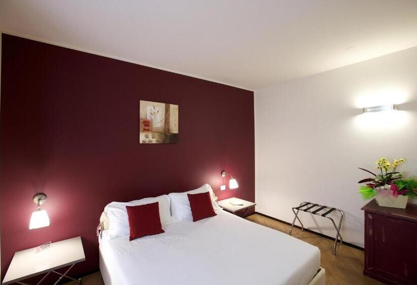 ホテル Leon D Oro