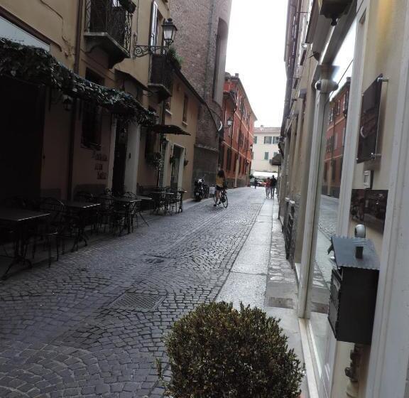 ホテル Leon D Oro