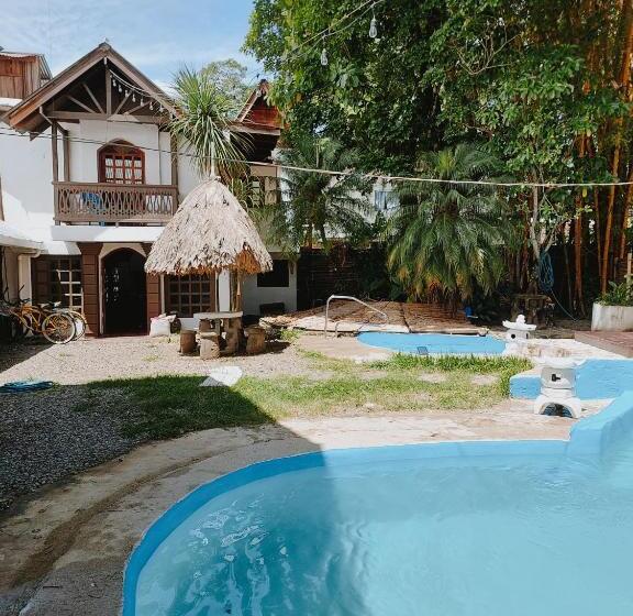 בית מלון כפרי The Lotus Garden