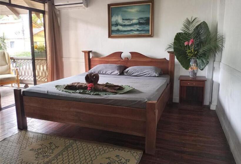 בית מלון כפרי The Lotus Garden