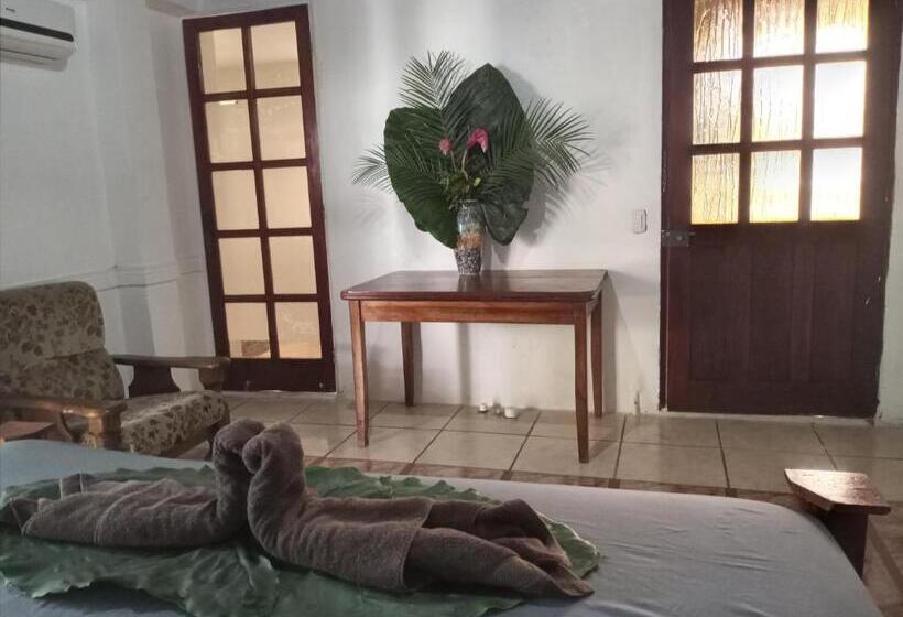 בית מלון כפרי The Lotus Garden