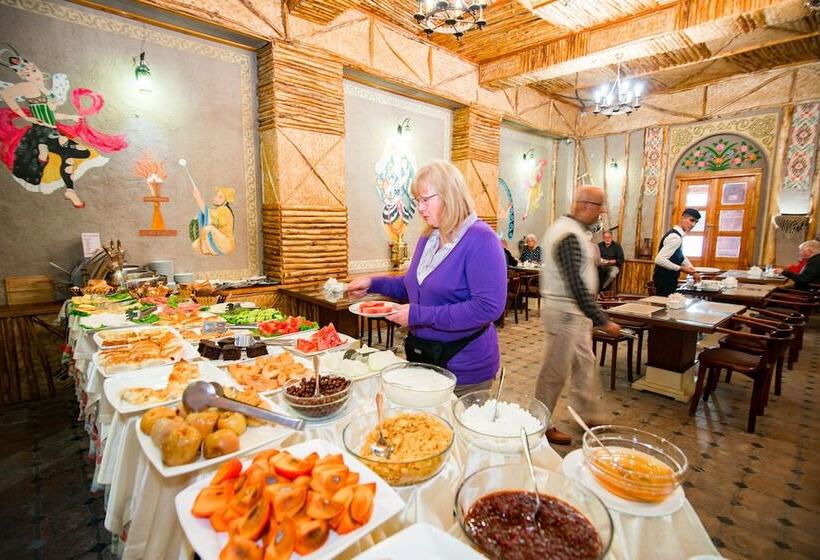 בית מלון כפרי Malika Bukhara