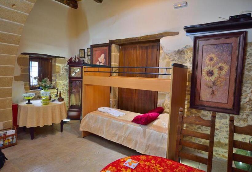 בית מלון כפרי Maria Villas