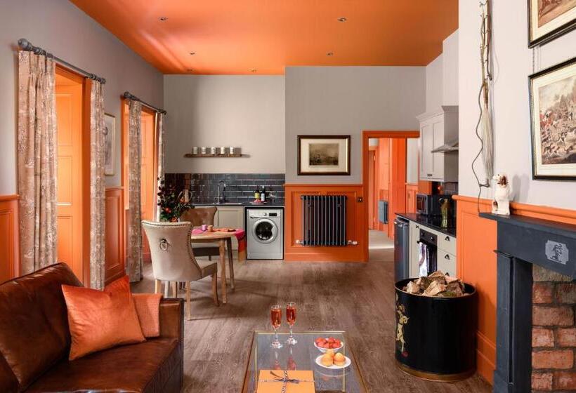 Meikleour Arms Hotel And Restaurant