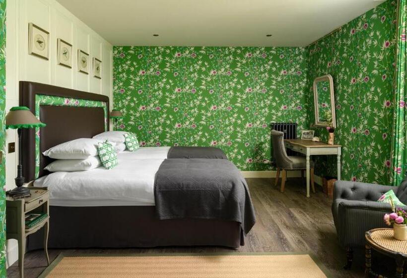 Meikleour Arms Hotel And Restaurant