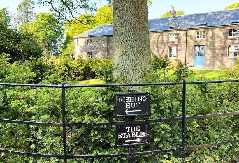 Meikleour Arms Hotel And Restaurant