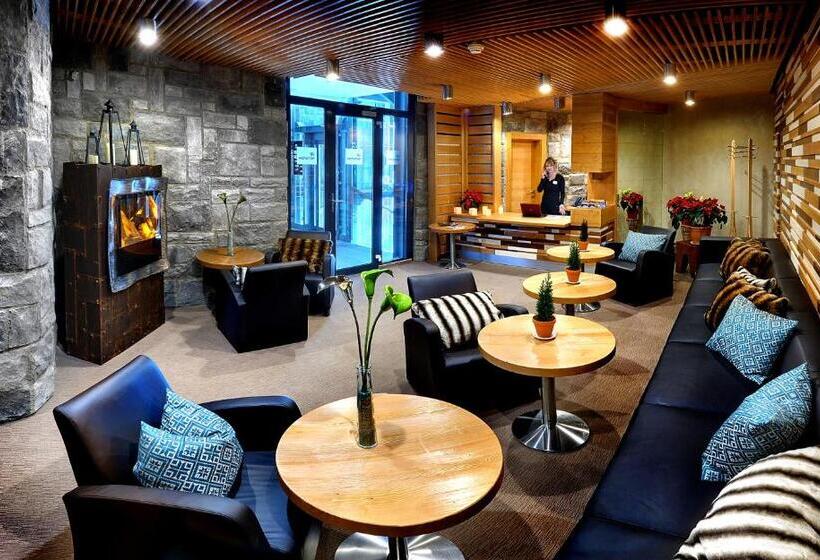 فندق Noc Na Chopku, Rotunda