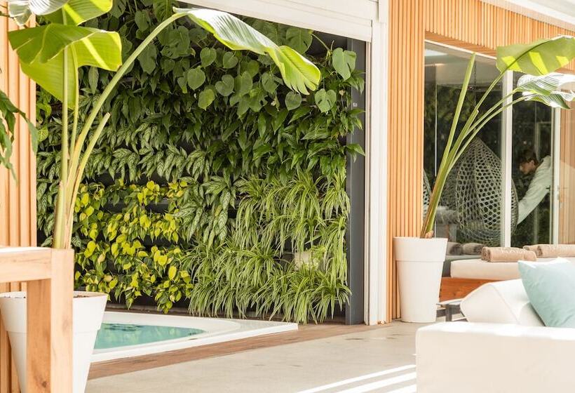 酒店 Plana Resort & Spa