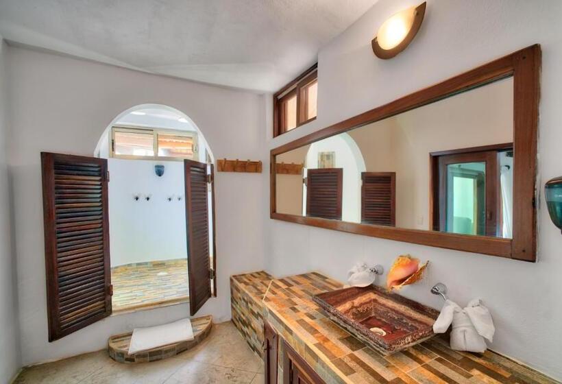 هتل Playa Canek Beachfront Eco