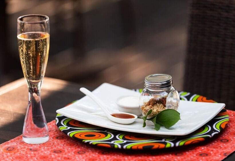 בית מלון כפרי Pondoro Game Lodge