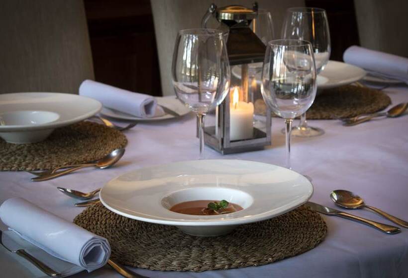 בית מלון כפרי Pondoro Game Lodge