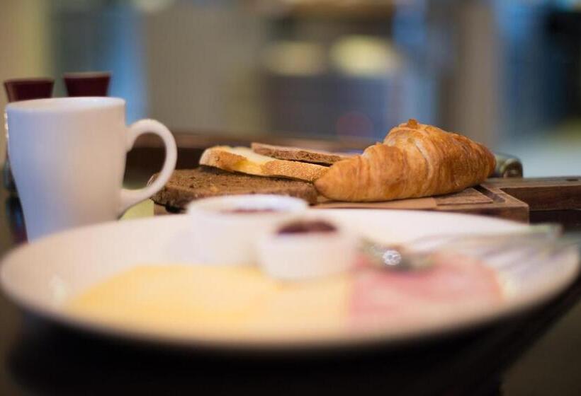 בית מלון כפרי Posada 21 Oranges