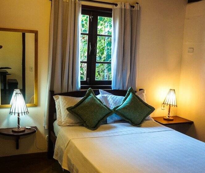 هتل Pousada Samambaia