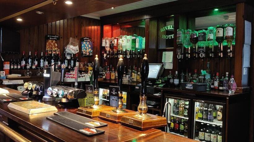 Rivelyn Hotel Bar & Restaurant