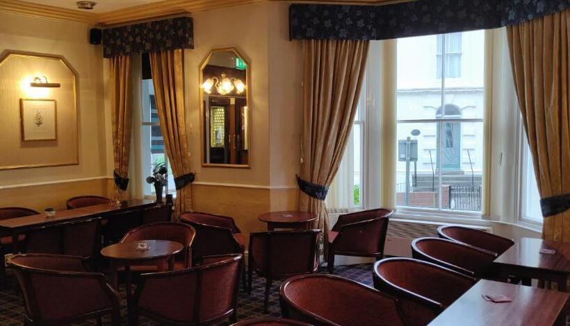 Rivelyn Hotel Bar & Restaurant