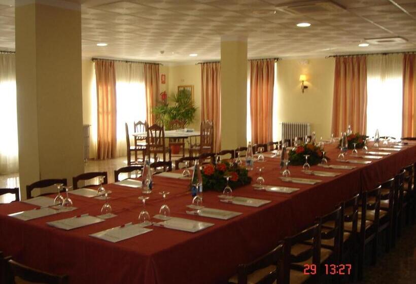 فندق Río Piscina