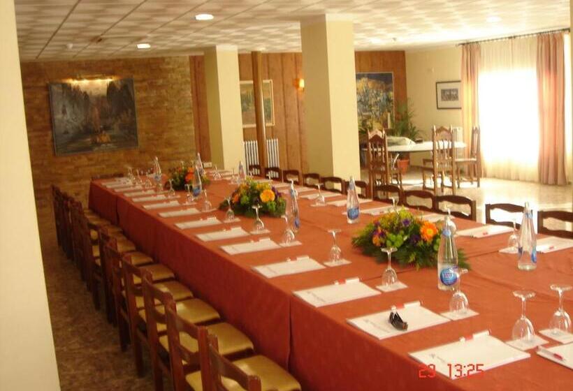 فندق Río Piscina