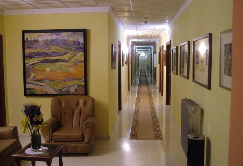 فندق Río Piscina