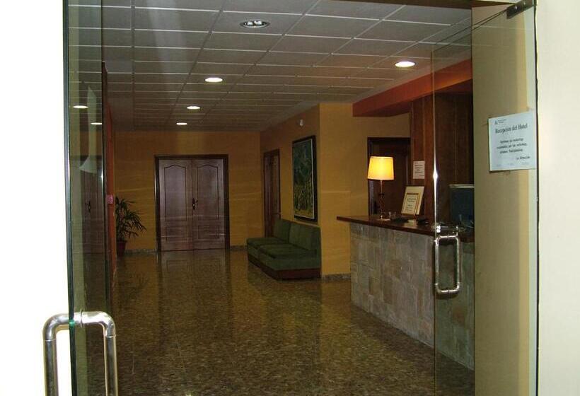 فندق Río Piscina