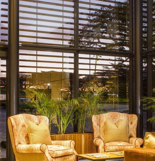 Royal St. Andrews Hotel, Spa And Conference Centre