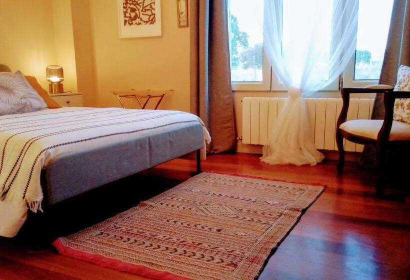 Отель Santa Coloma Del Camino