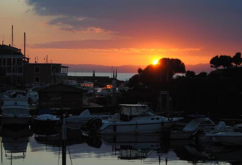 ホテル Silvestrino