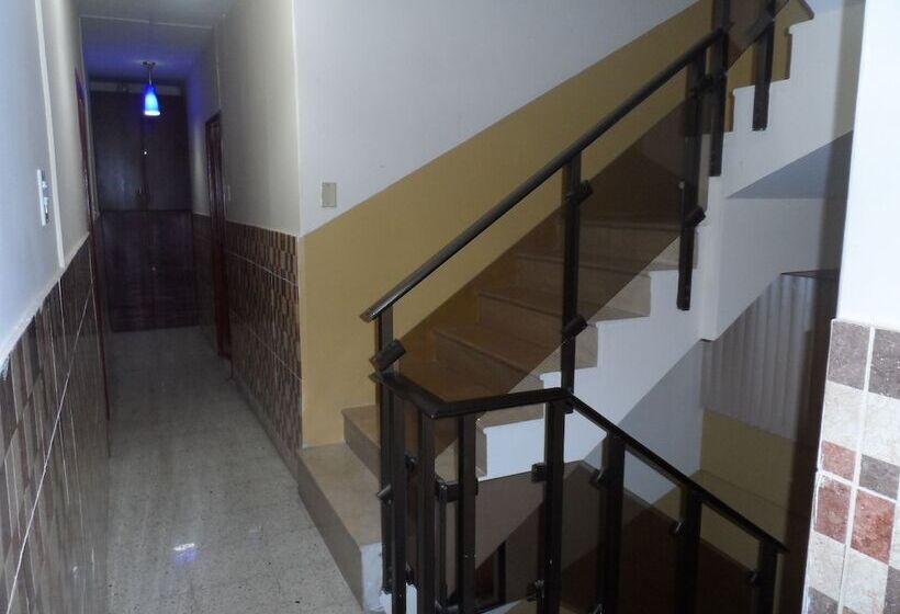 هتل Suites & Aparments By Goya