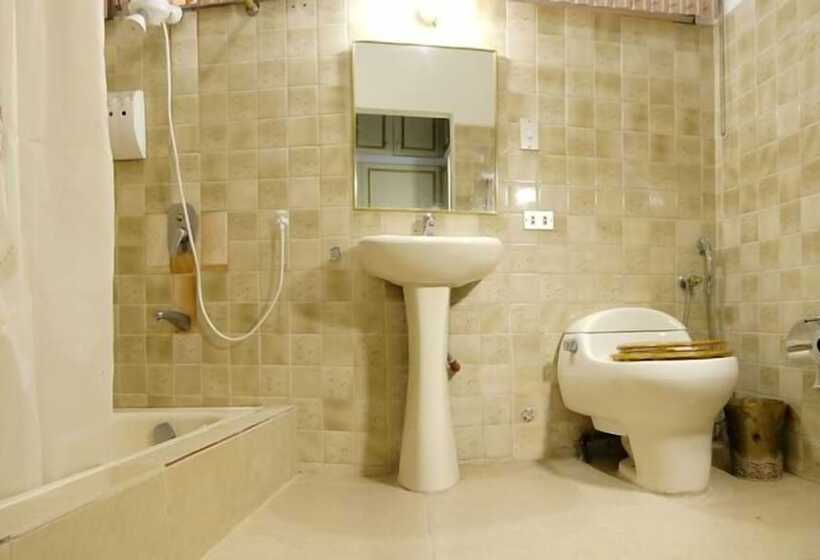 هتل Suites & Aparments By Goya