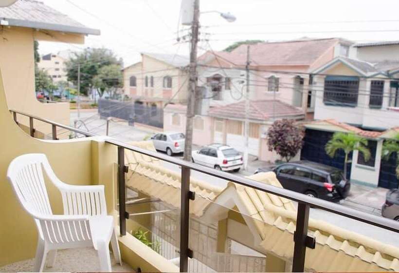 هتل Suites & Aparments By Goya