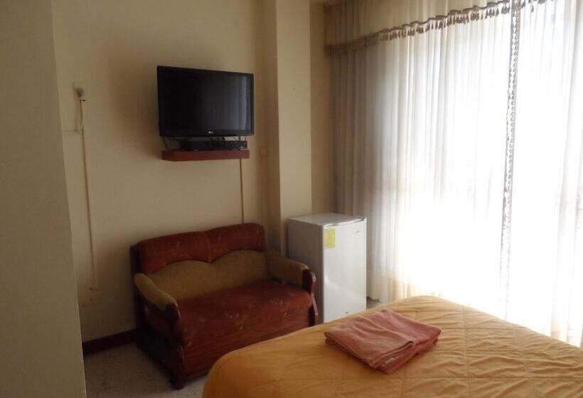 هتل Suites & Aparments By Goya