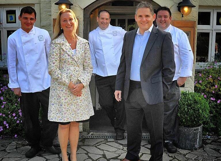 ホテル The Hand At Llanarmon