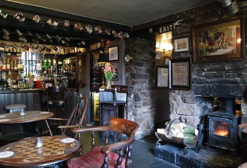 هتل The Lamb Inn