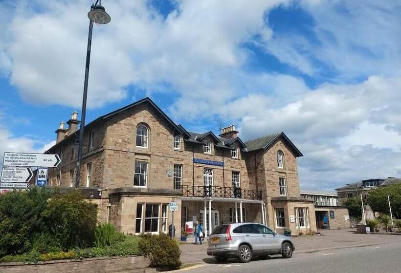 Отель The National