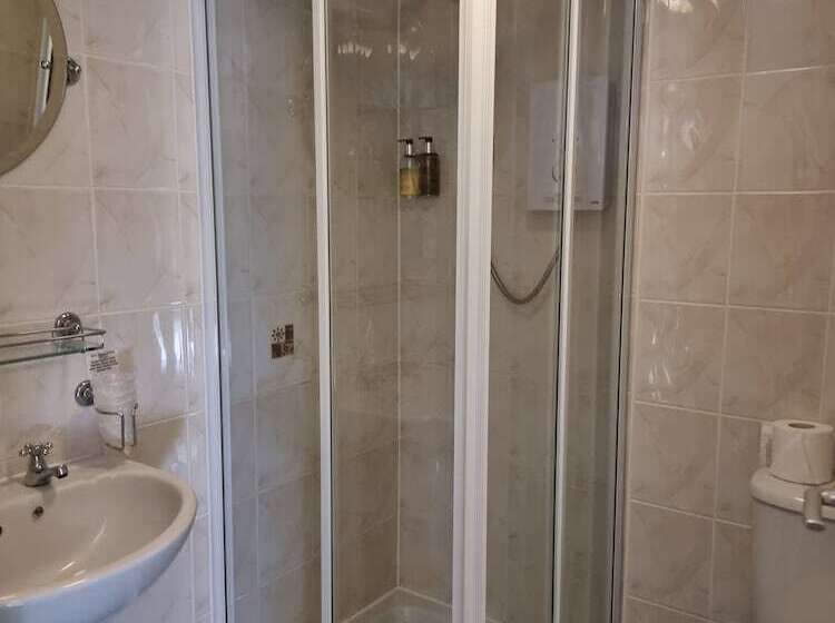 Отель The National