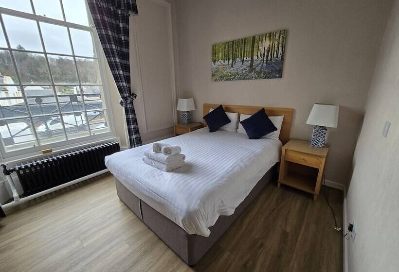 Отель The National