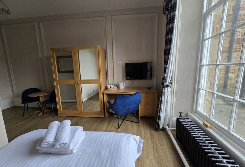 Отель The National