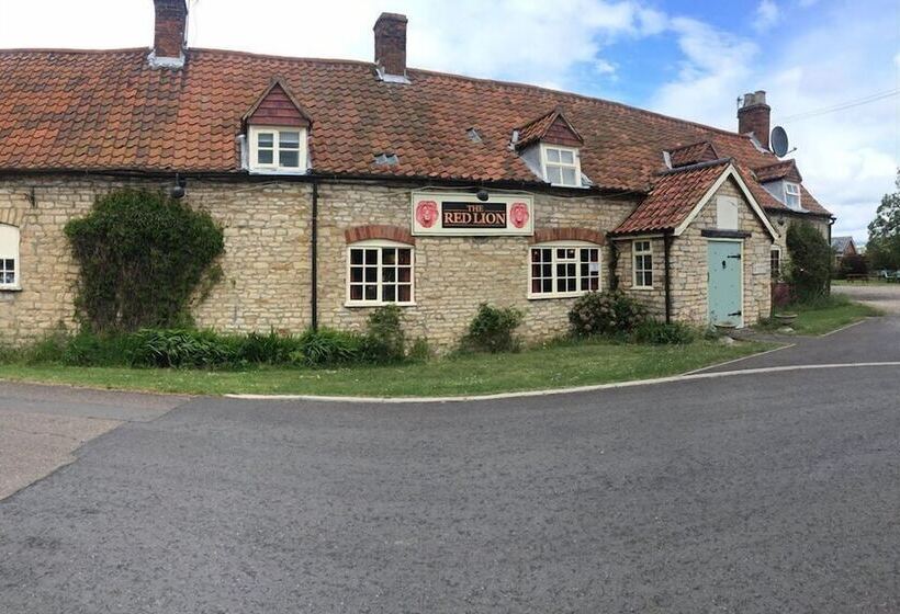 هتل The Red Lion