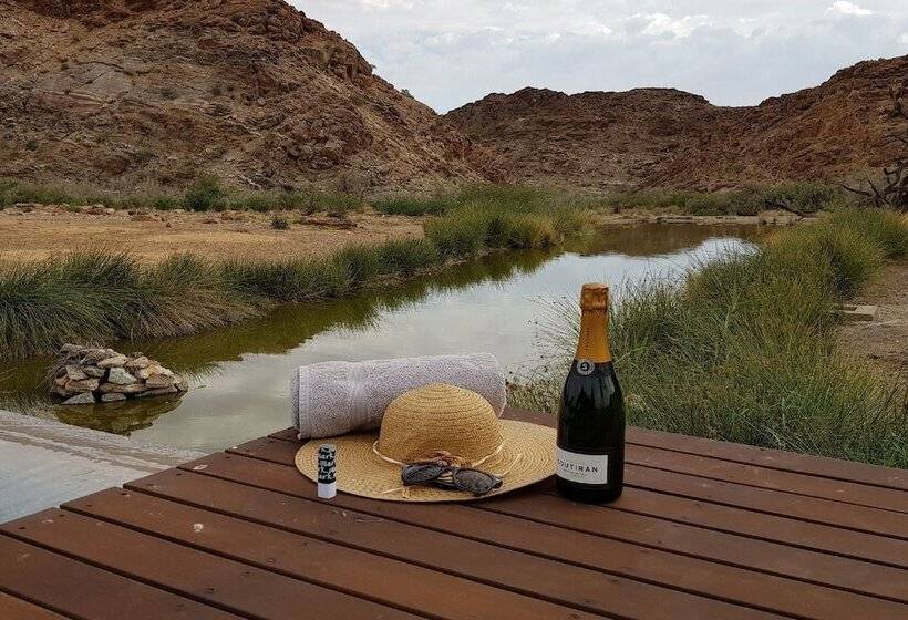 ホテル Tutwa Desert Lodge