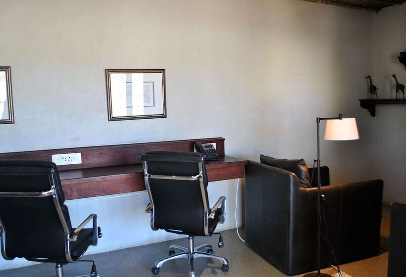 ホテル Tutwa Desert Lodge