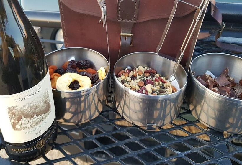 ホテル Tutwa Desert Lodge