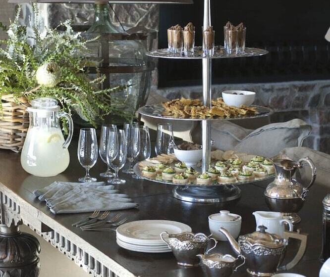 בית מלון כפרי Tutwa Desert Lodge