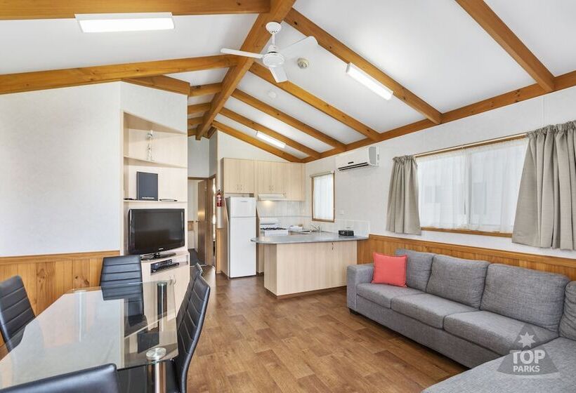 هتل Victor Harbor Holiday Park