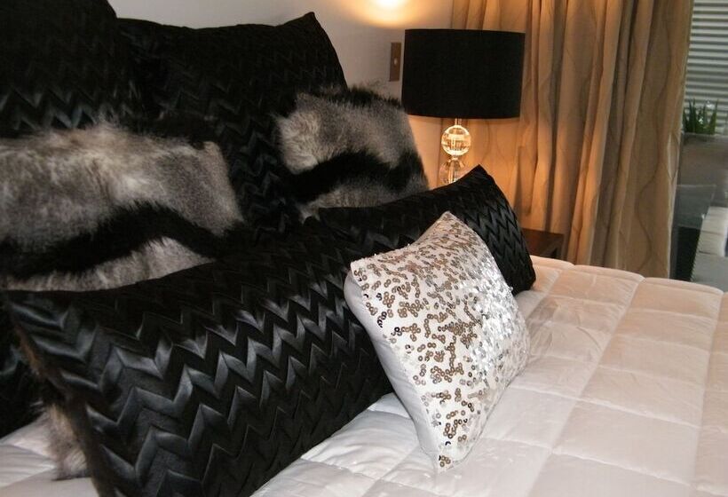 Luxury Waterfront Apartments Picton