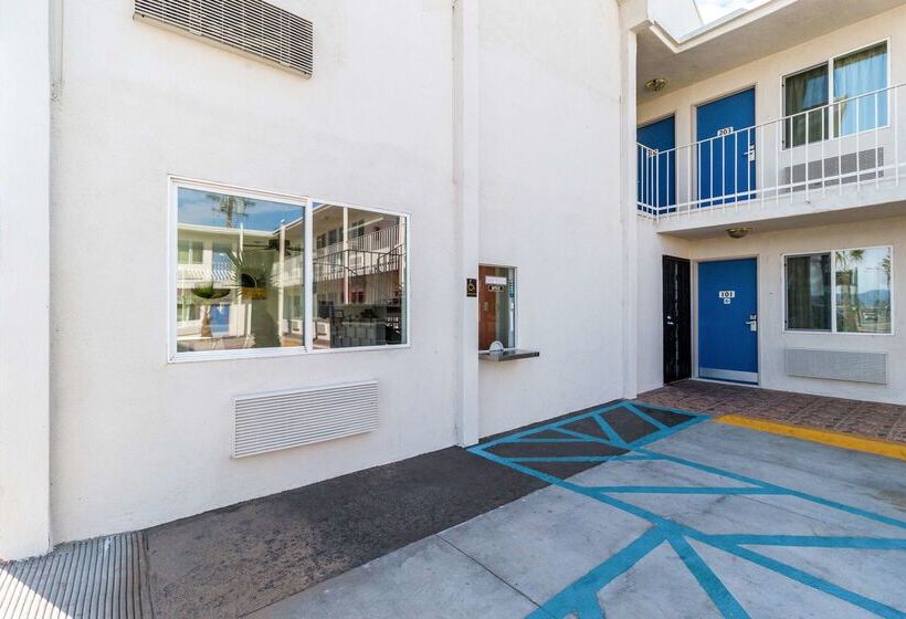 Motel 6blythe, Ca  South