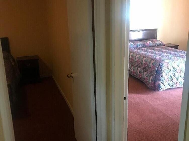 모텔 Economy Inn Antioch