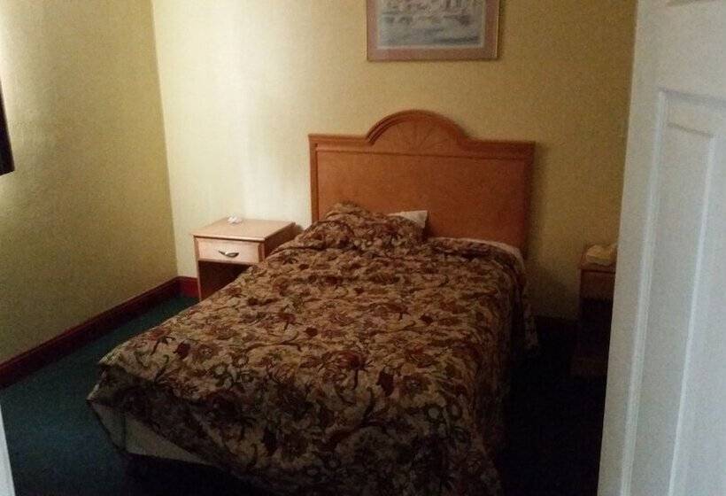 모텔 Economy Inn Antioch